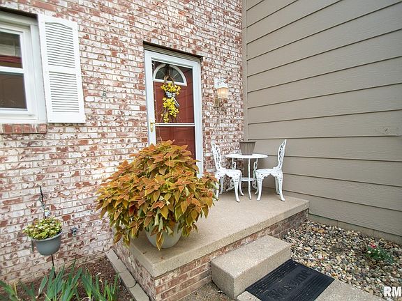 2nd image of 6711 N Fawndale Dr