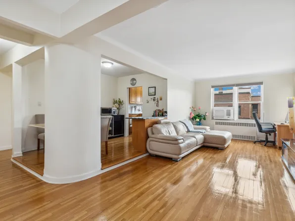 68-61 Yellowstone Boulevard image 1 of 10