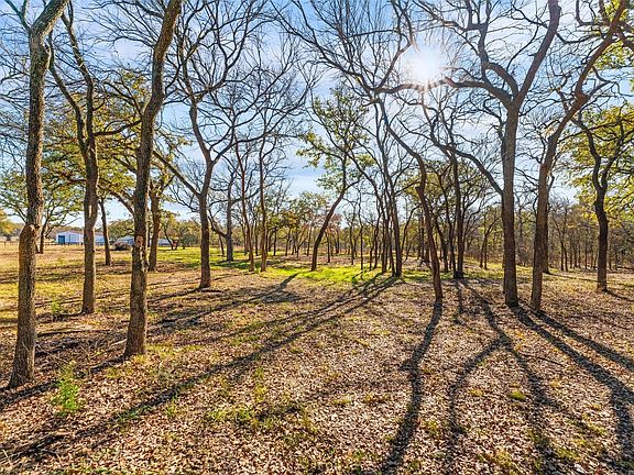 2nd image of 6085 Autumn Breeze Cir