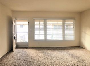 1104 E Carson St APT 6, Long Beach, CA 90807