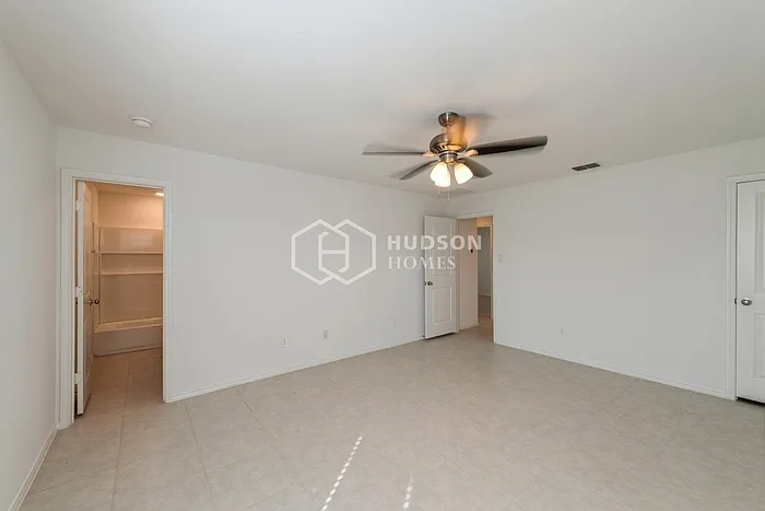 2983 Wallace Wells Ct — Photo 9