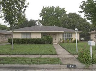 1201 Terry Way, Irving, TX 75060