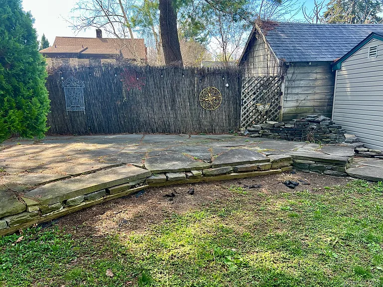 8 Alden Pl — Photo 21