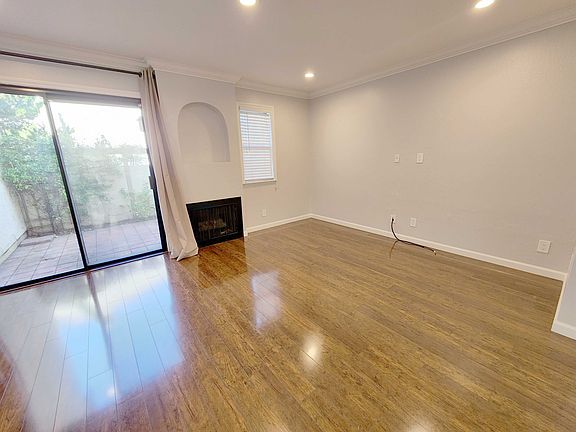 5th image of 1642 Branham Ln Unit C
