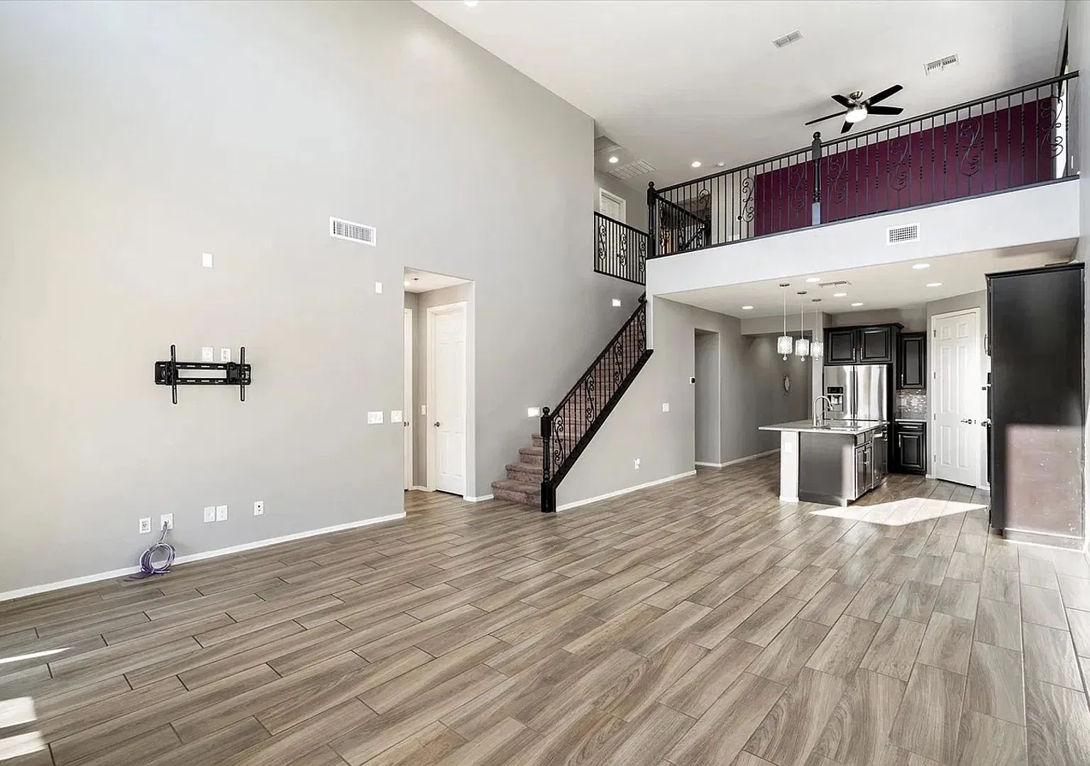 Spacious 4BR House in Peoria — Photo 4