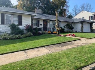 112 Meadow Rd, North Providence, RI 02904