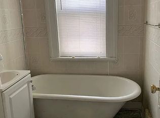 4220 W Lloyd St #1, Milwaukee, WI 53208