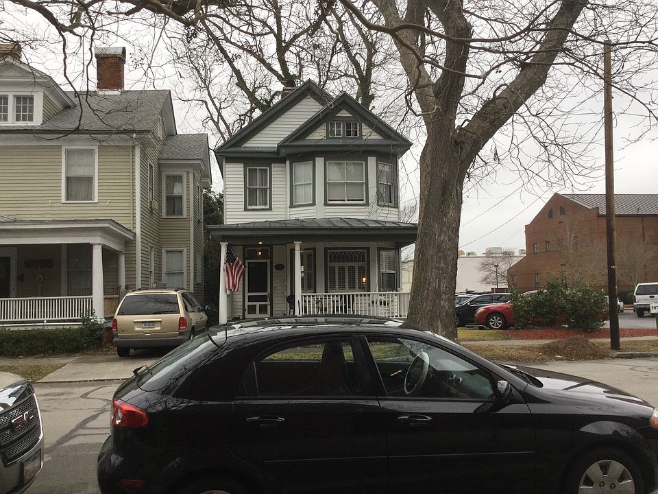 2nd image of 416 Craven St #B