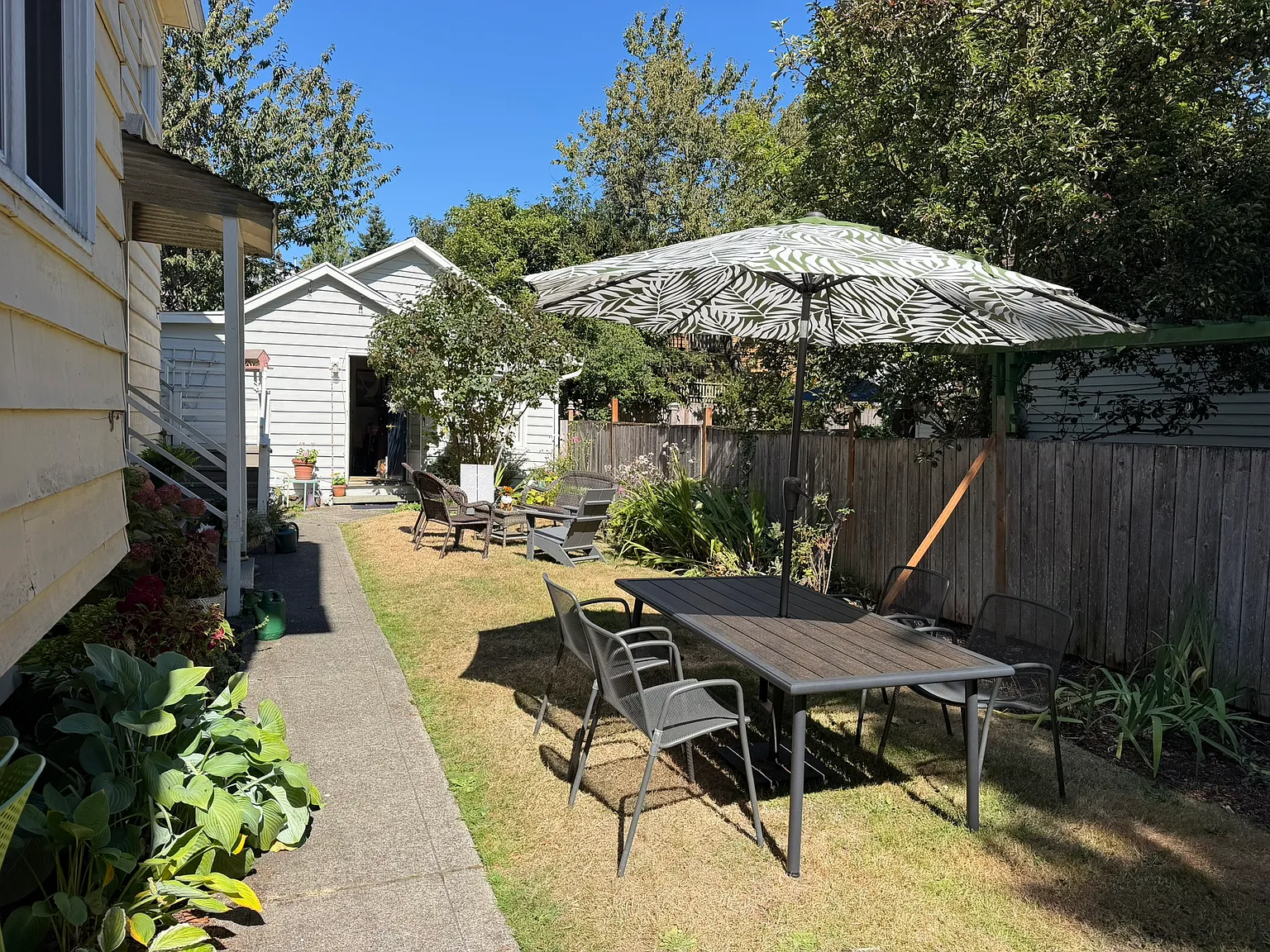 2020 NW 61st St — Photo 4