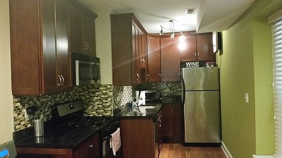 4th image of 6510 N Claremont Ave APT 2