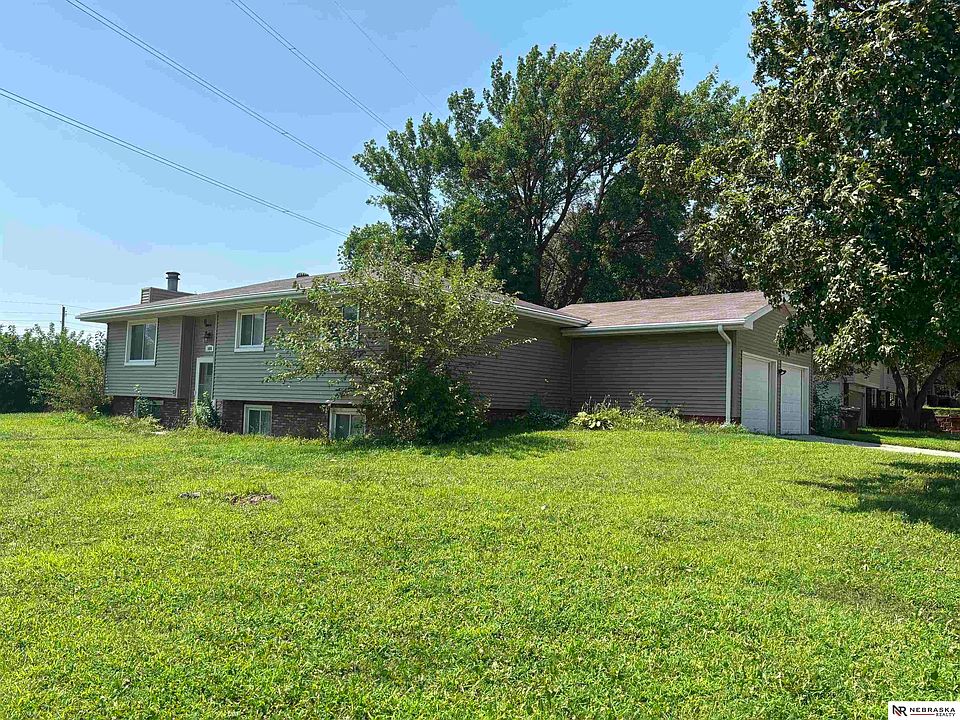 2nd image of 1006 Colorado St