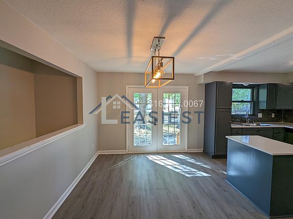 5th image of 1300 NE Browning Ln