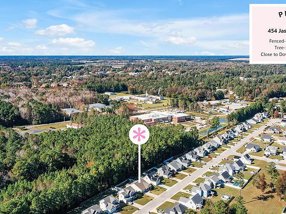 3rd image of 454 Jasmine Way