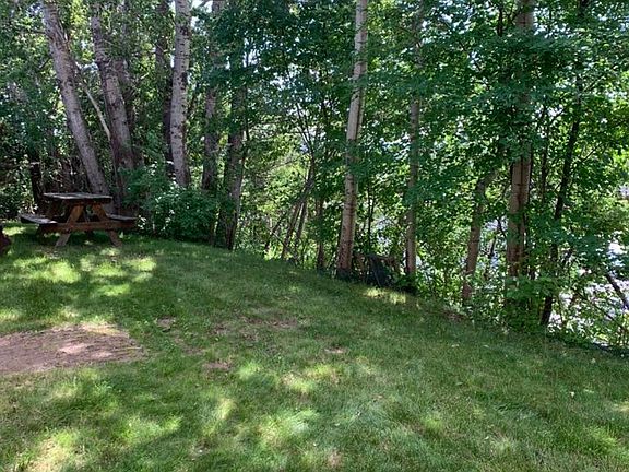 2nd image of 1005 W Bluff St #2