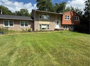 8335 Shepard Rd, Macedonia, OH 44056