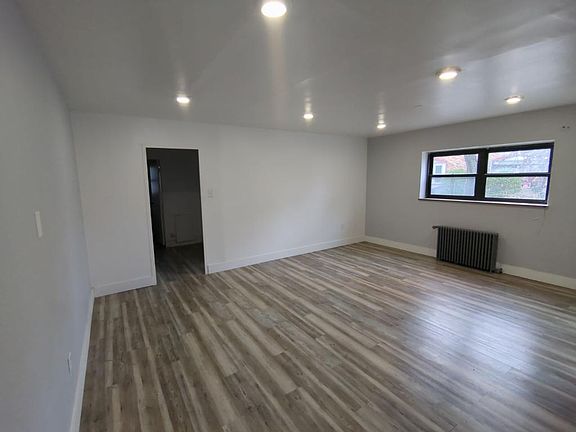 2nd image of 305 E Swissvale Ave #B1