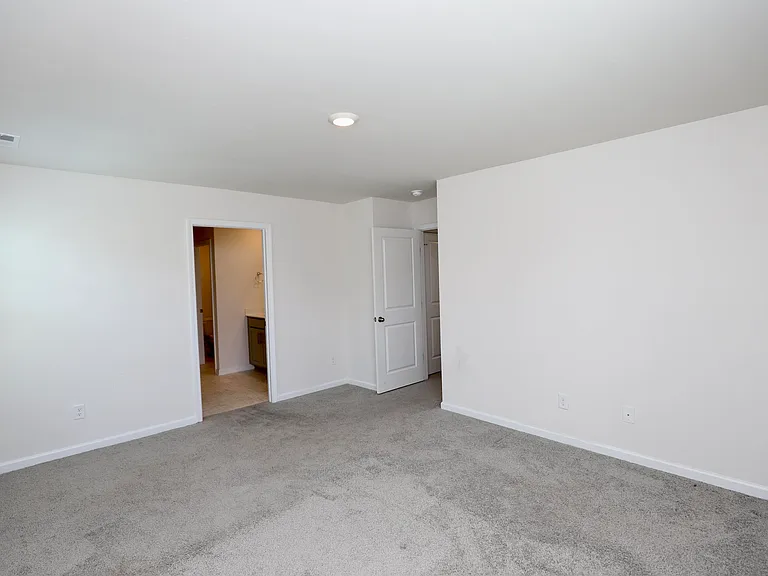352 Sandbach Rd — Photo 45
