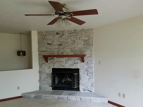 4th image of 26333 Fireside Ct
