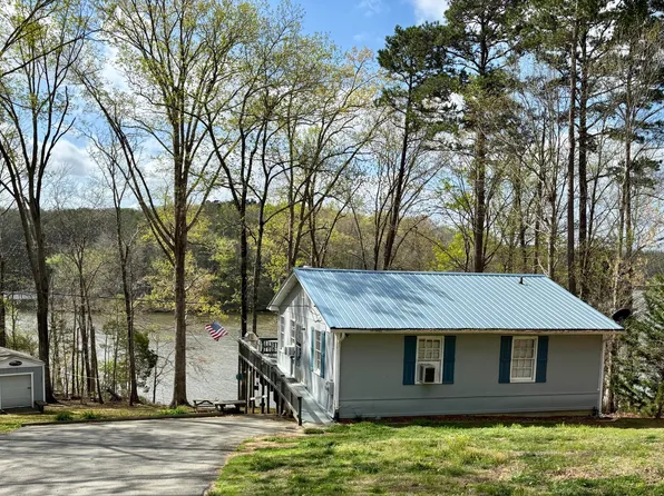 1088 Hyco Hills Rd, Semora, NC 27343