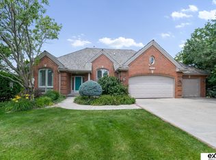 17636 Prestwick Ave, Omaha, NE 68136