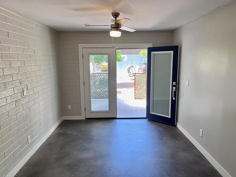 2621 E Campbell Ave #4 — Photo 17