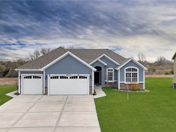 2915 N 127th Ter, Kansas City, KS 66109