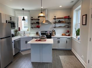 7421 Madison St LOWR 2, Forest Park, IL 60130