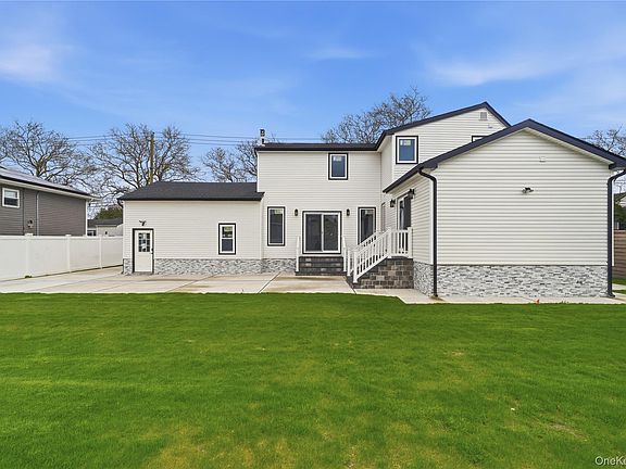 2nd image of 219 Granada Parkway