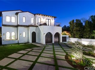 2008 N Western Ave, Los Angeles, CA 90027