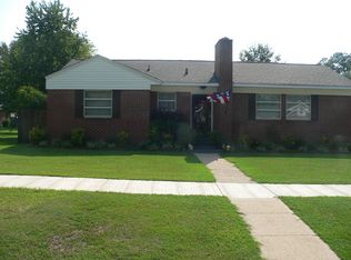402 3rd St S, Amory, MS 38821