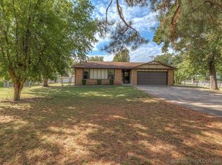 32112 E 721st Rd, Wagoner, OK 74467