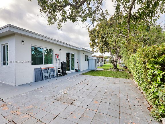4th image of 7005 NW 95th Ave
