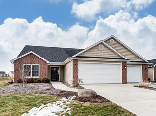 1821 Meadowsweet Pkwy, Fort Wayne, IN 46808