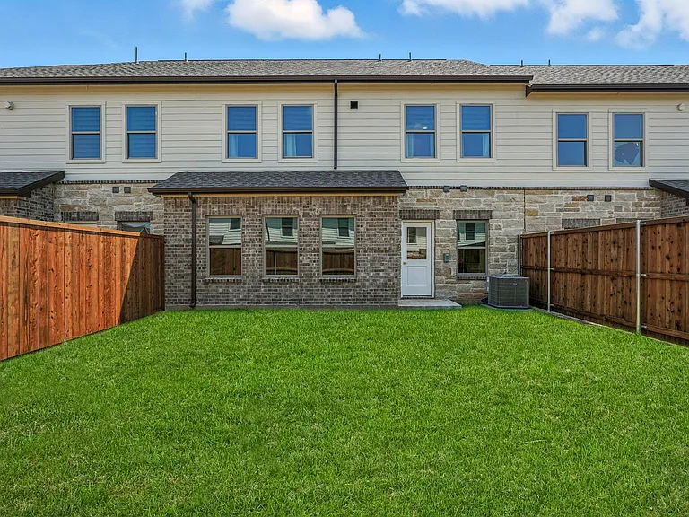 142 Pinkie Holmes Dr — Photo 28