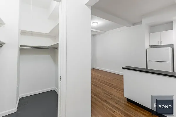 Rented by Bond New York | media 3