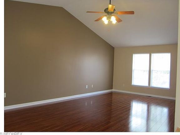 3rd image of 762 Fawn Ct
