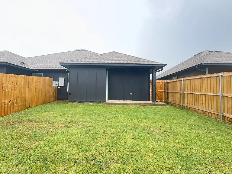 11509 University Dr — Photo 20