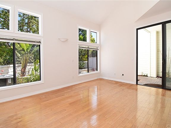 4th image of 1150 Capitol Dr