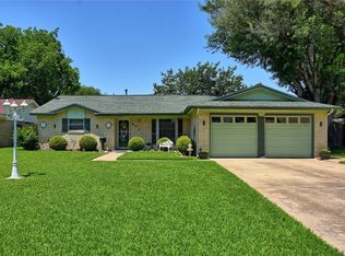 1814 Santa Rosa Ct, Grand Prairie, TX 75051