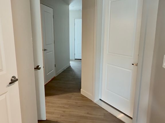 2nd image of 2316 E Locust St #101