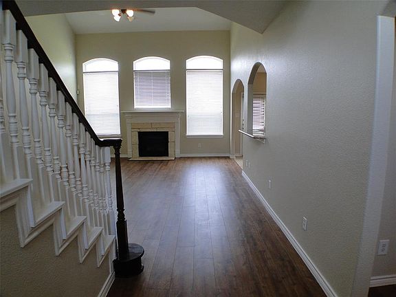 3rd image of 20806 Cottage Cove Ln