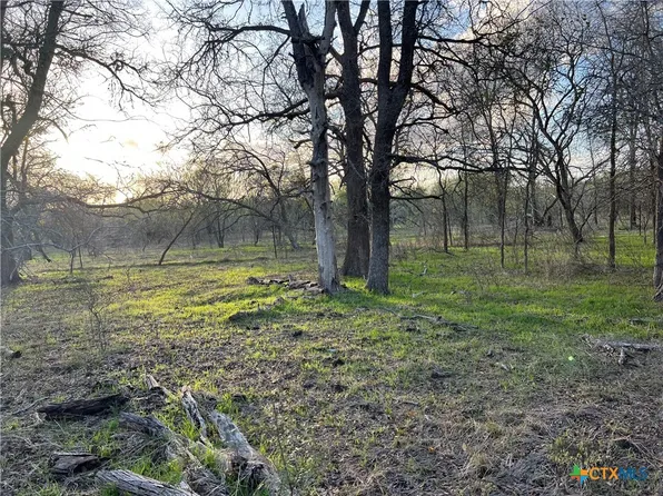 112 Baylen Clifton Ln, Lockhart, TX 78644