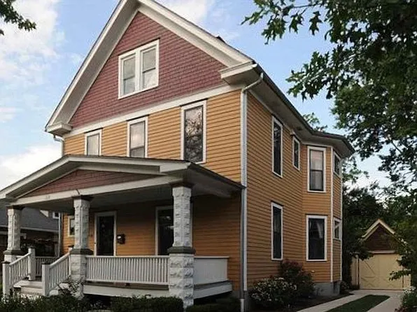 1920 Massachusetts St, Lawrence, KS 66046