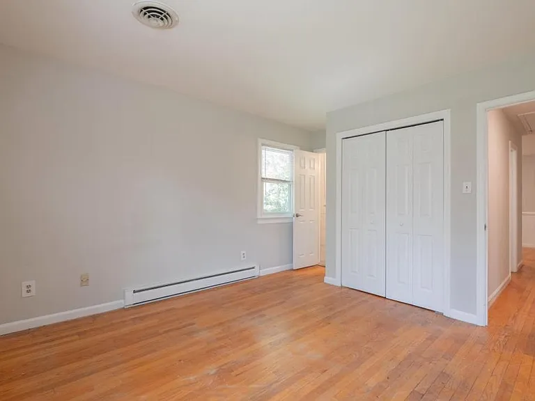 2900 Clintwood Rd — Photo 26