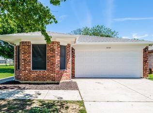 10501 Shadywood Dr, Fort Worth, TX 76140