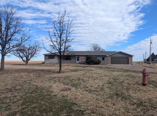 110 Pinehurst St, Plains, KS 67869