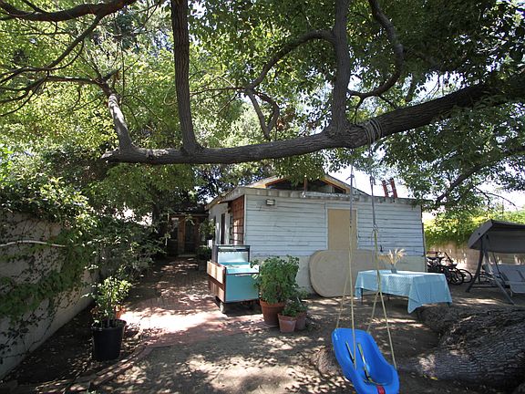 4th image of 6408 Oak Ave