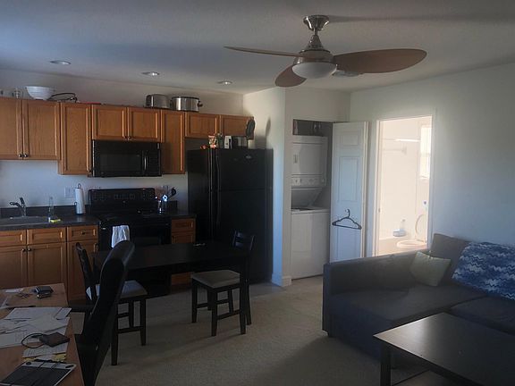 4th image of 3026 Cummings Ave #B