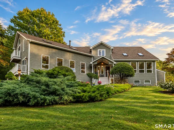 12 Loormann Lane, New Milford, CT 06755
