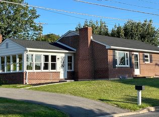 408 Long Ln, Gettysburg, PA 17325